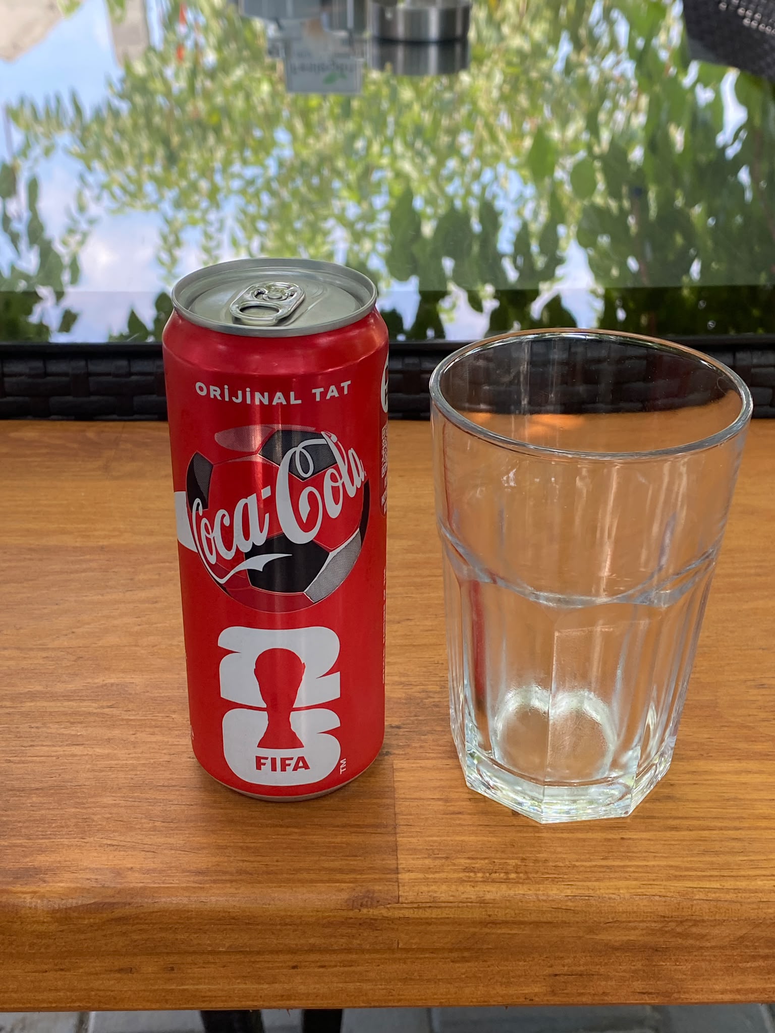 KOLA TENEKE